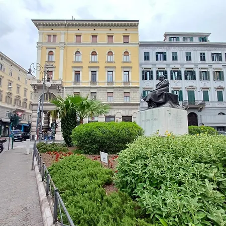 Piazza San Giovanni Apartment Triest